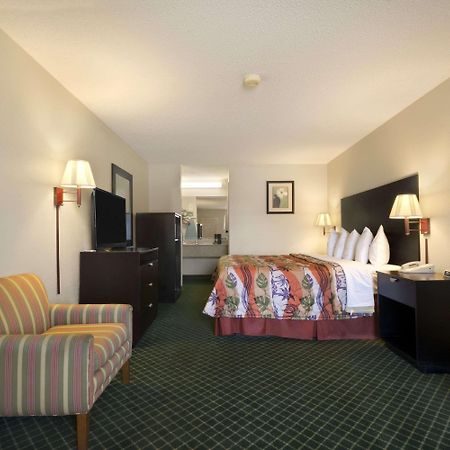 Days Inn By Wyndham Alma Eksteriør bilde