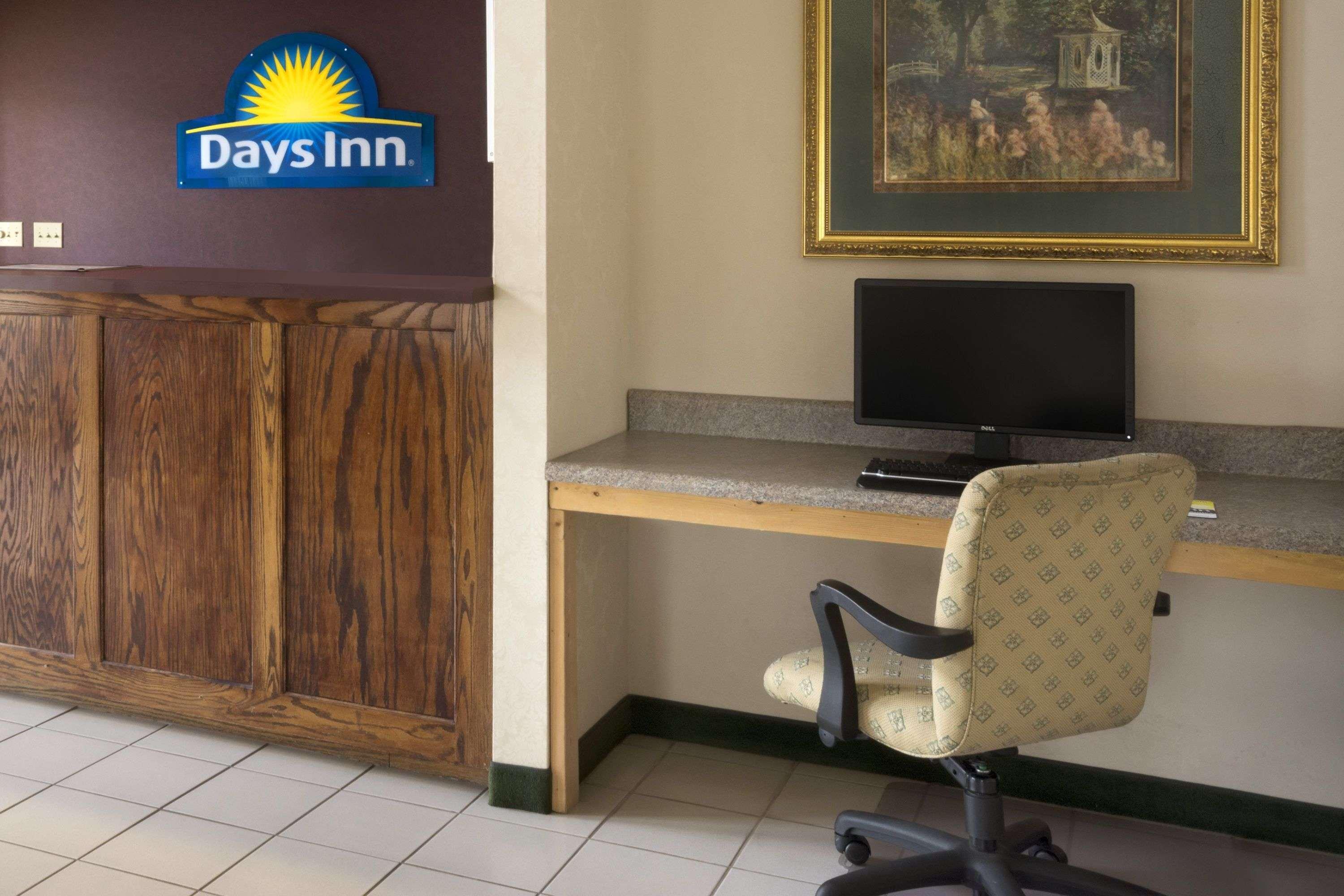 Days Inn By Wyndham Alma Eksteriør bilde
