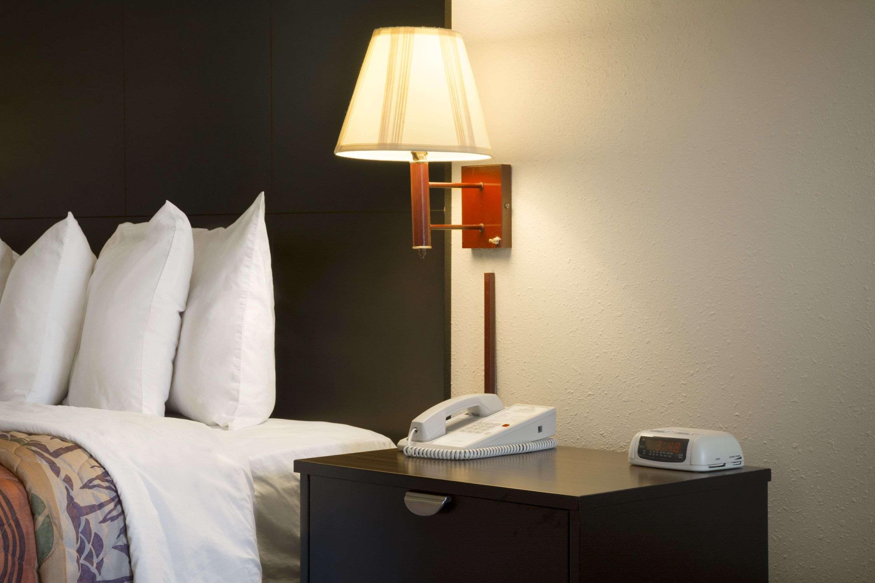 Days Inn By Wyndham Alma Eksteriør bilde
