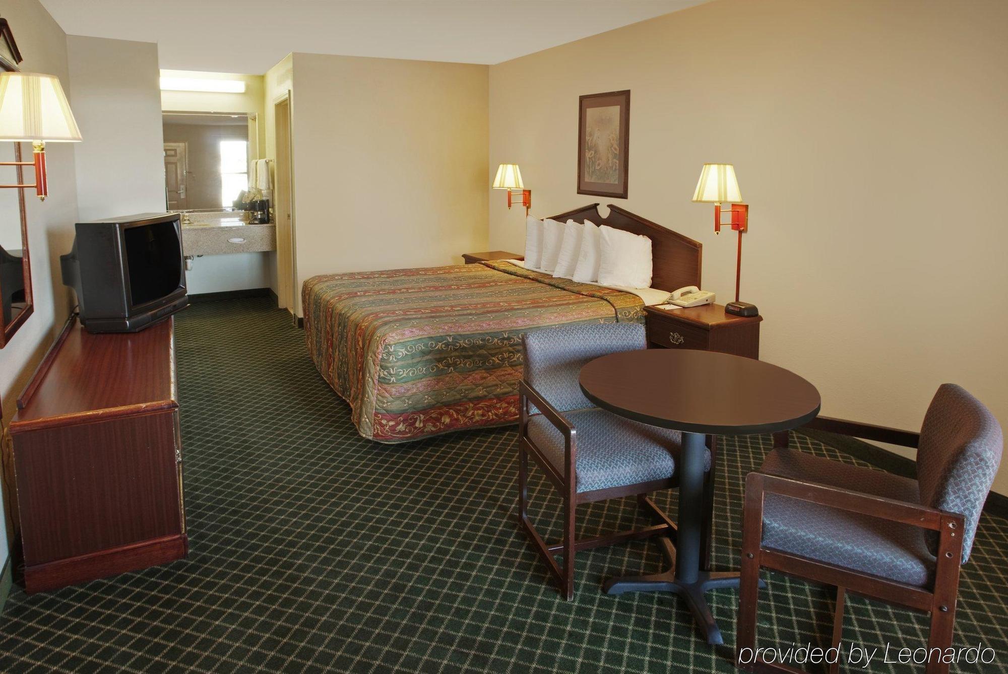 Days Inn By Wyndham Alma Rom bilde